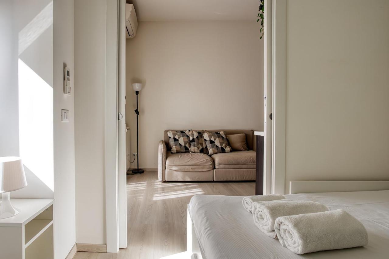 Joivy Vibrant 2Bed Apt With Balcony Milano Ngoại thất bức ảnh